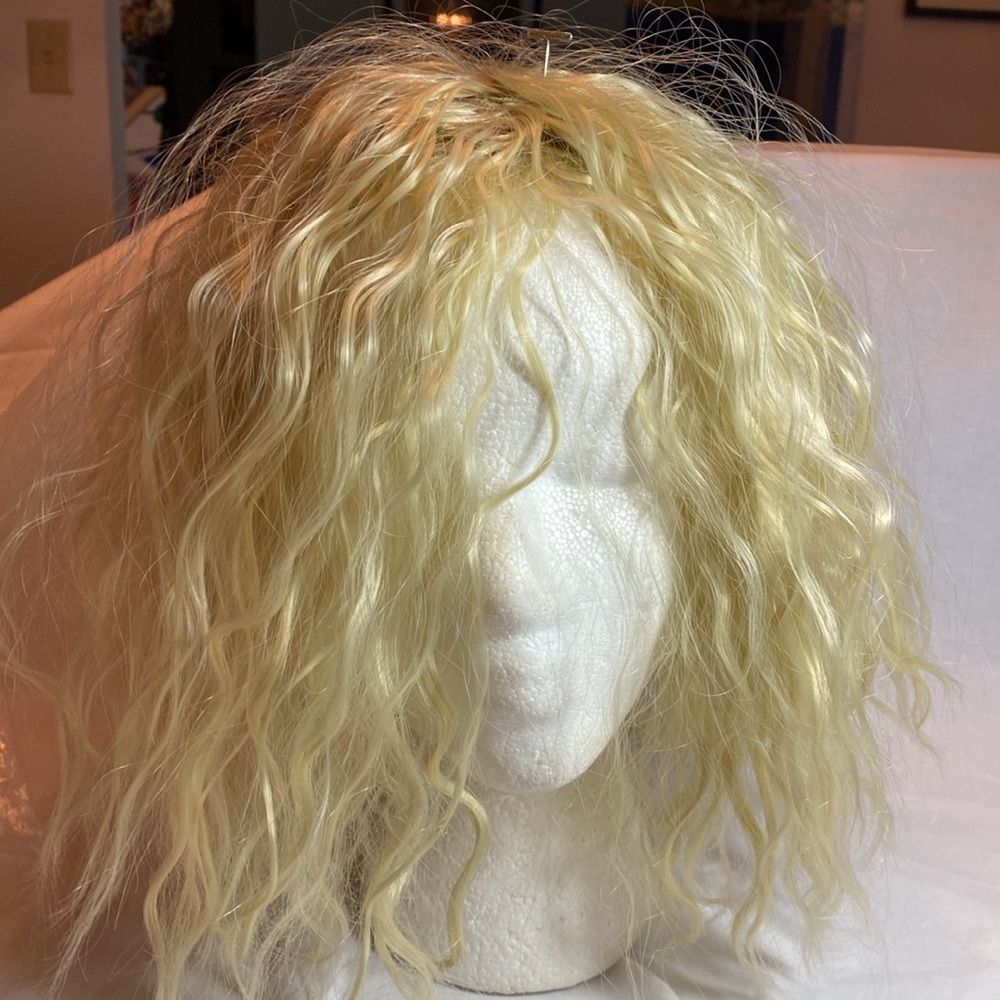 Toppers to cover your own hair to add volume& scrunch hair Synthetic. 2 included - Picture 2 of 6